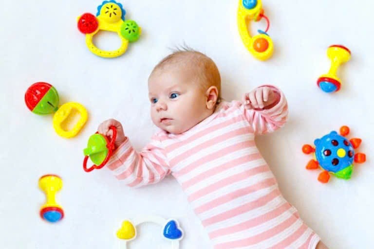 sự phát triển của trẻ sơ sinh